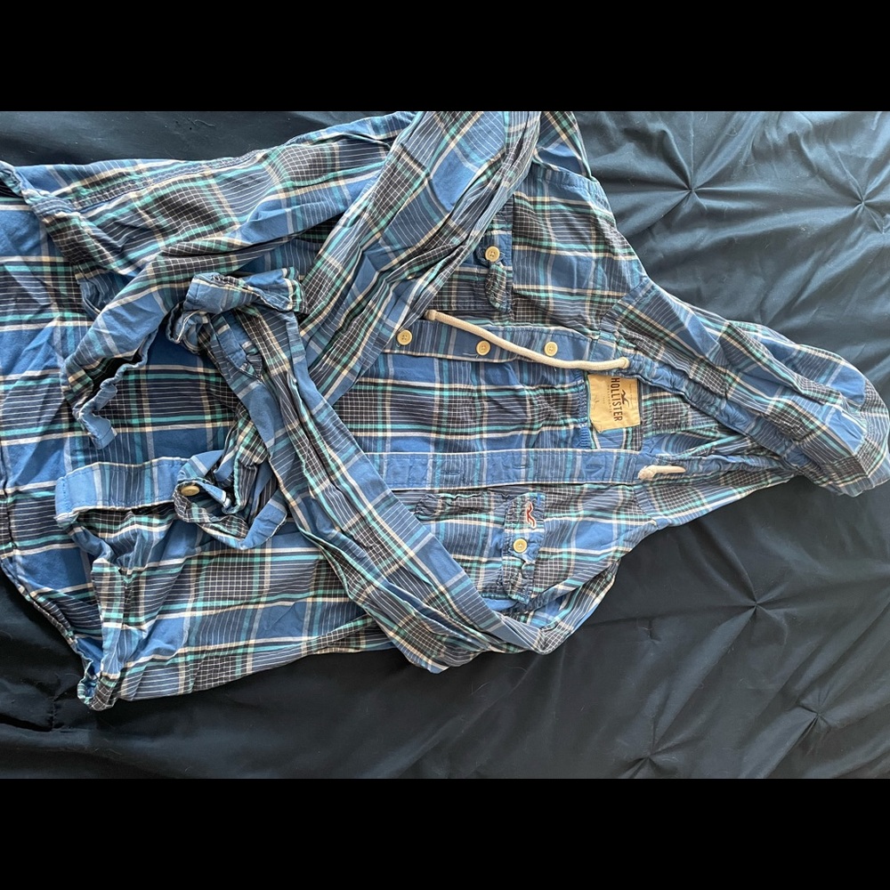 Hollister flannel with hood